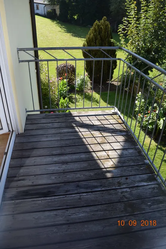 Michaela Hain Immobilien - Badewanne und Waschbecken