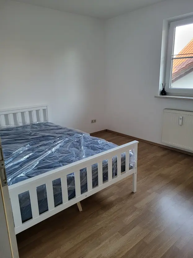 Michaela Hain Immobilien - Galerie Kleiderbügel