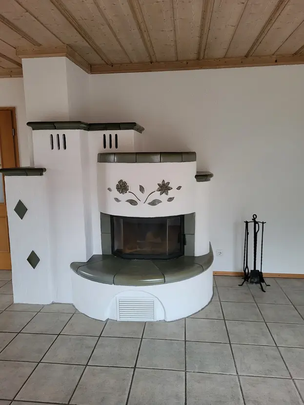 Michaela Hain Immobilien - Badewanne und Waschbecken