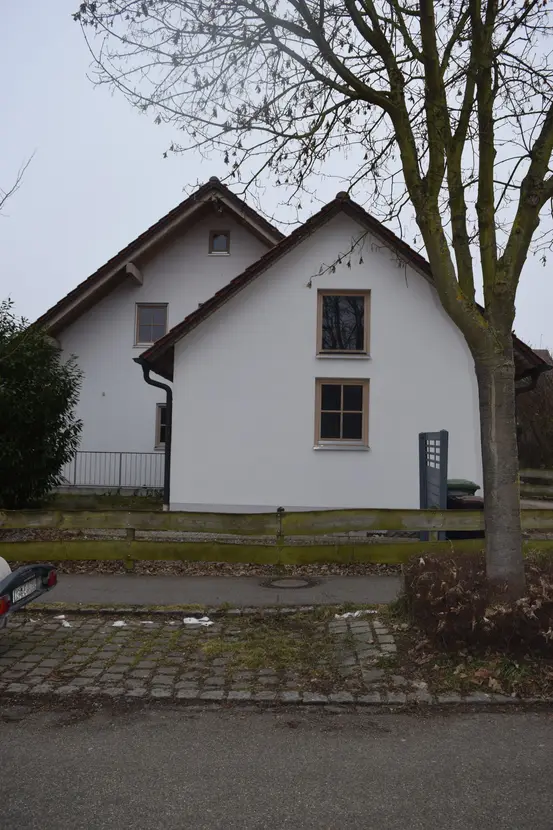 Michaela Hain Immobilien - Badewanne und Waschbecken