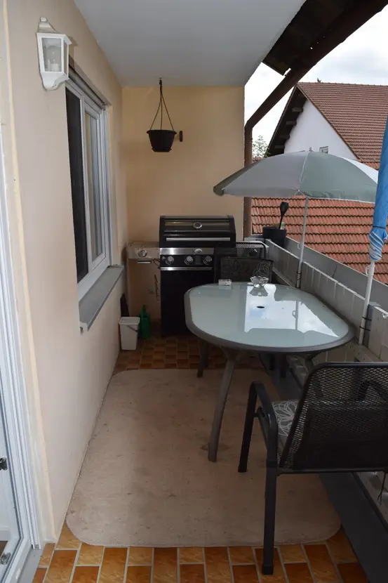 Michaela Hain Immobilien - Badewanne und Waschbecken