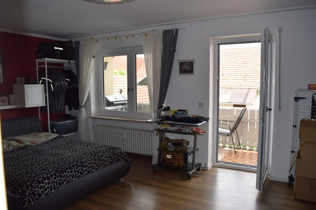 Michaela Hain Immobilien - Badewanne und Waschbecken