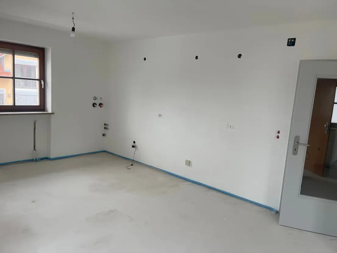 Michaela Hain Immobilien - Badewanne und Waschbecken