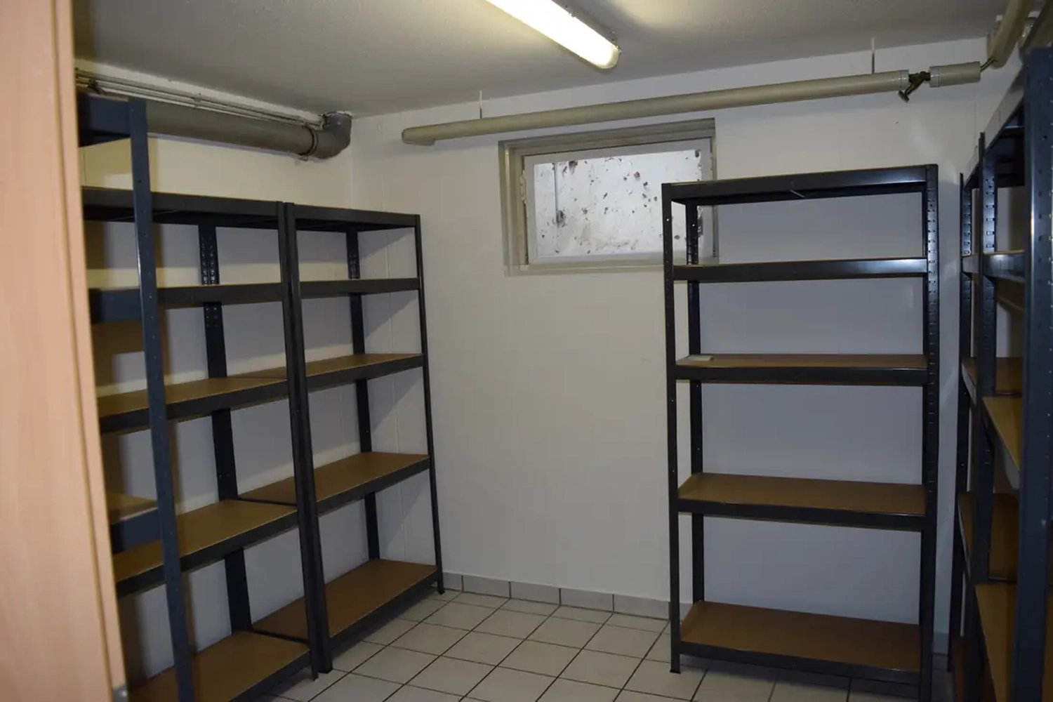 Michaela Hain Immobilien - Badewanne und Waschbecken