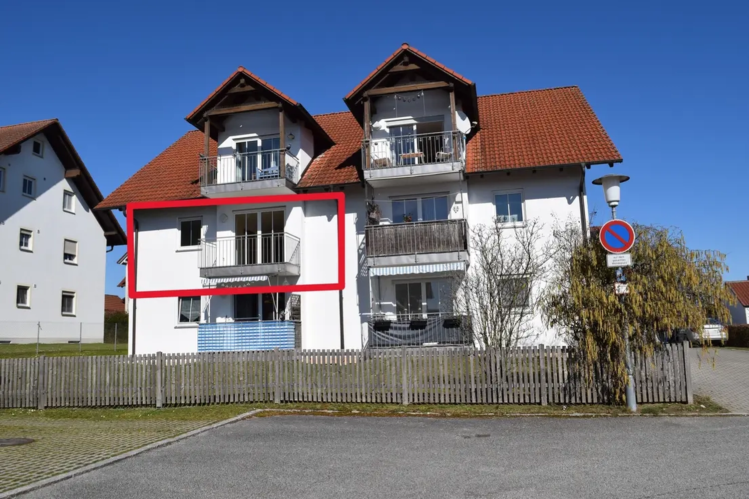 Michaela Hain Immobilien - Badewanne und Waschbecken