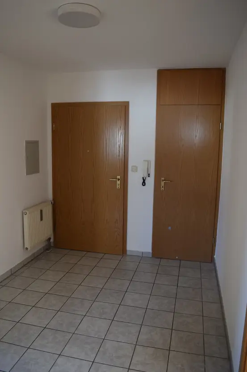 Michaela Hain Immobilien - Badewanne und Waschbecken