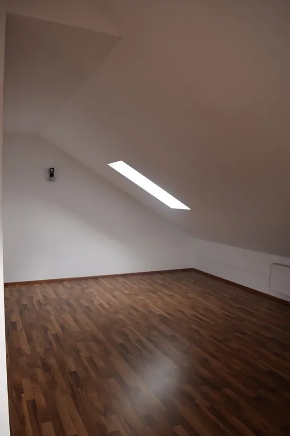 Michaela Hain Immobilien - Badewanne und Waschbecken