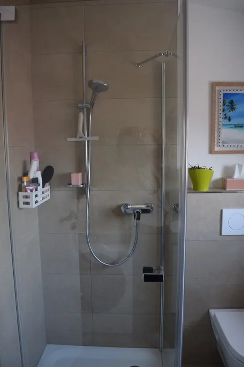 Michaela Hain Immobilien - Badewanne und Waschbecken