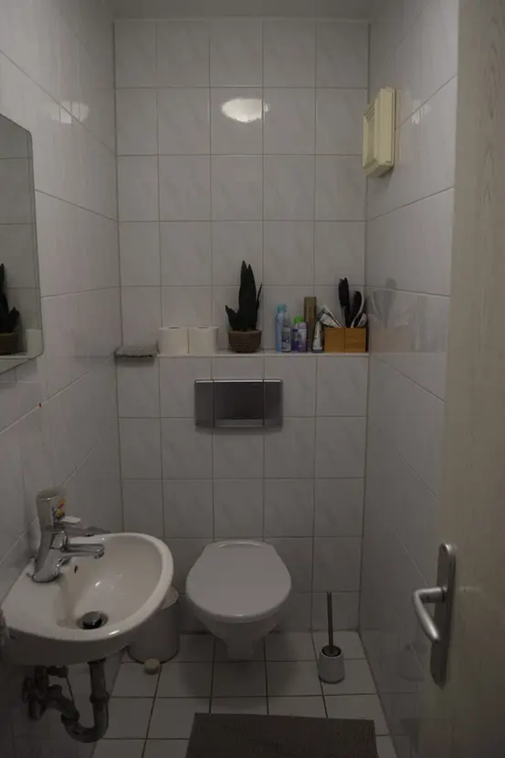 Michaela Hain Immobilien - Wohnung Wohnzimmer mit großflächiger LED